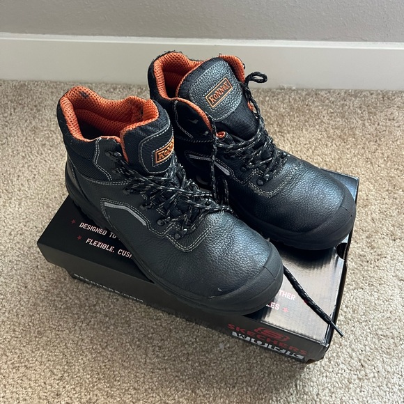 Skechers Other - NWT Skechers Black and Orange Men's Boots size 9